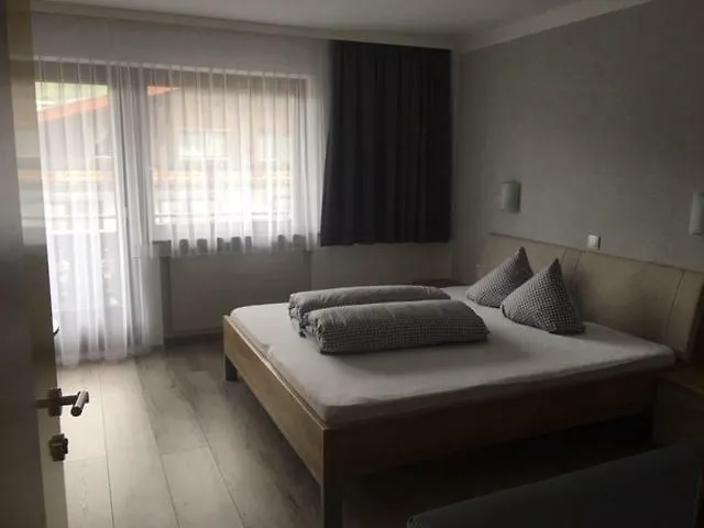 Hotel Feneberg 3*