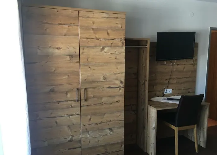 Feneberg 3* הרוואלד